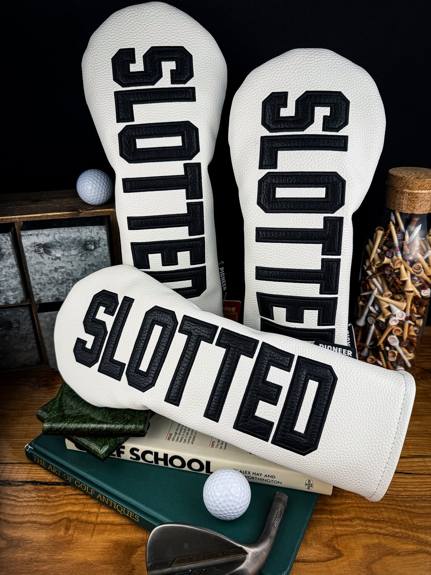 SLOTTED Headcover
